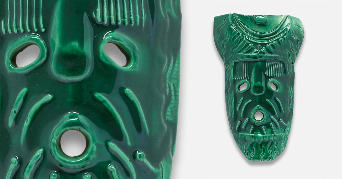 Giorgio Crisafi, Maschera Zufolo III, ceramic mask with luster glaze, full view and detail