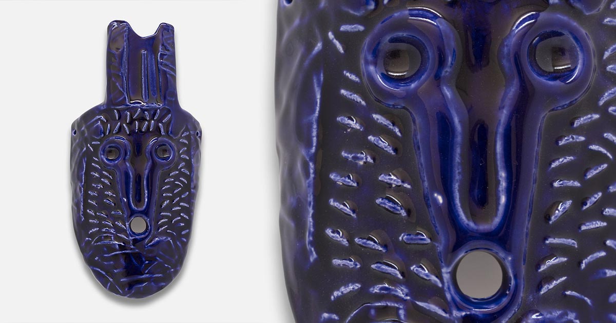 Giorgio Crisafi, Maschera Blu I, ceramic mask with luster glaze, full view and detail