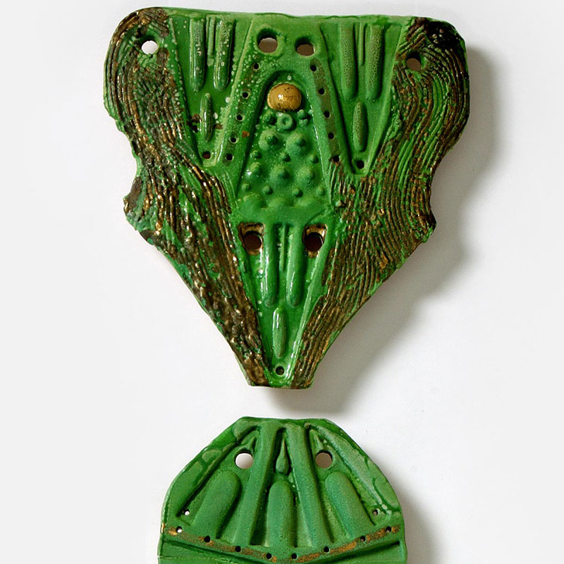 Figurative expressionist totemic sculpture by Giorgio Crisafi. Mainly green colors. Title: Bonds IX